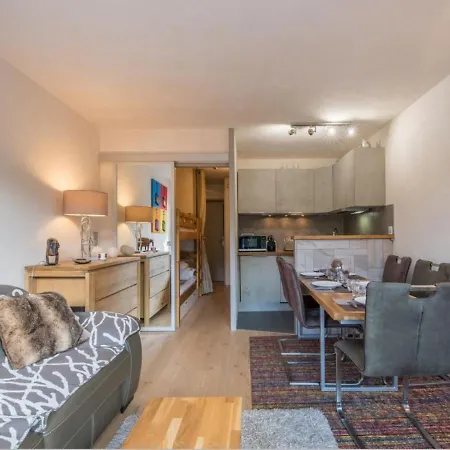 Apartment Courchevel, 3 Pieces, 6 Personnes - Fr-1-575-170 *